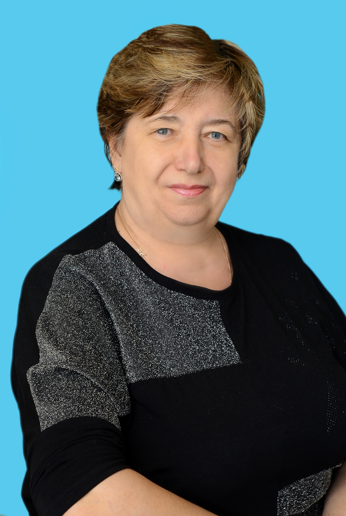 Лаптева Любовь Егоровна.
